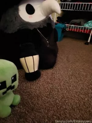 Esskayuwu nude photo #0003