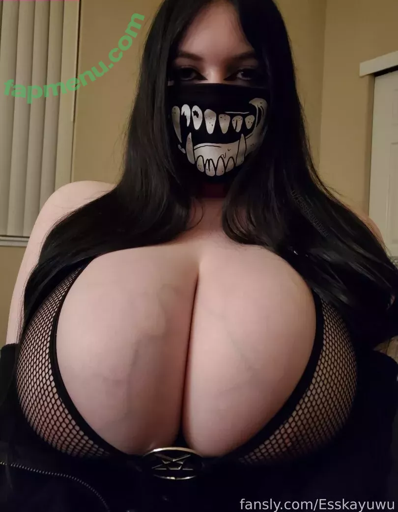 Esskayuwu nude photo #0002 (EsskayuwuNSFW)