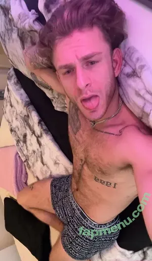  nude photo #0009