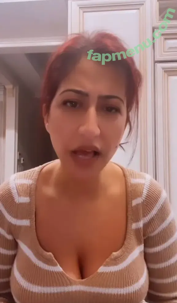 Estee Palti nude photo #0013 (Kamala Harris impersonator / mommyrn88)