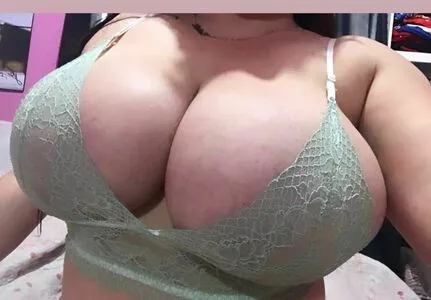 Estefania Rodriguez / estefi_r.a / tiffanycat nude photo #0004
