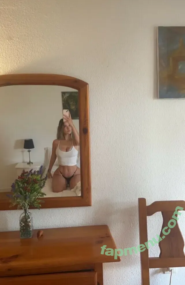 Estela Yuvuyg nude photo #0005 (estelayuvuyg)