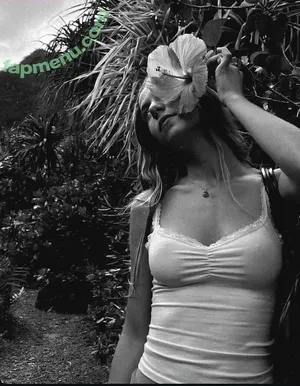 estela / estelagomez / thirdeyewitchh nude photo #0105