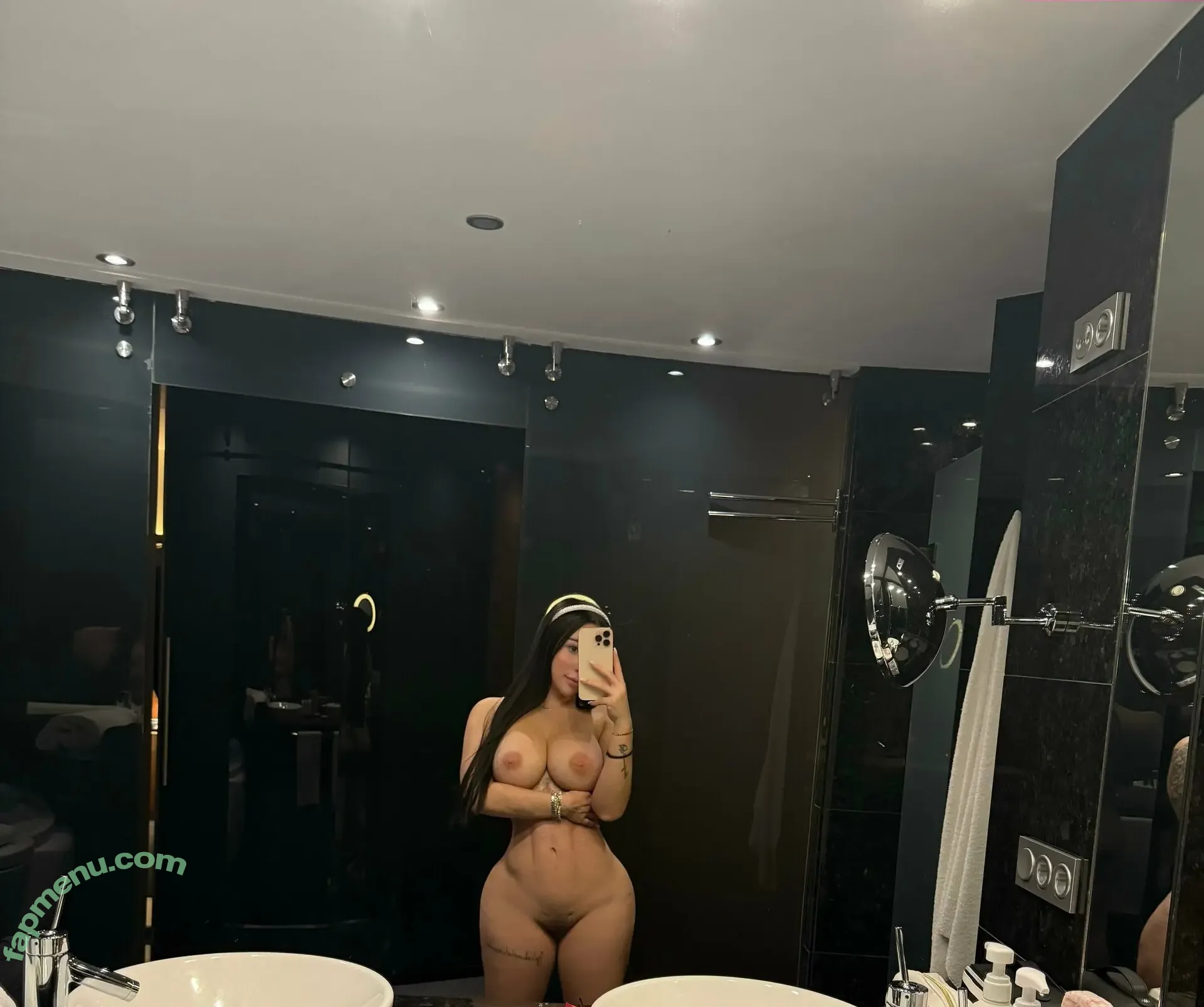 esteladior nude photo #0618 (dior_the_pug)