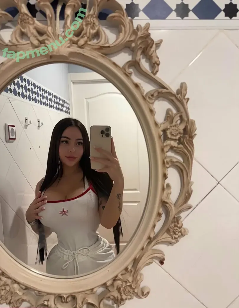 estelasaubi nude photo #0044 (estella.saubiii)