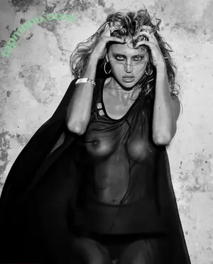 Estella Warren / EstellaWarrenOfficial / Estella_Warren nude photo #0139