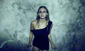 Estella Warren / EstellaWarrenOfficial / Estella_Warren nude photo #0144