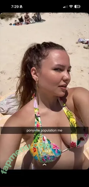 Ester Dobrik / esterrdobrik nude photo #0402