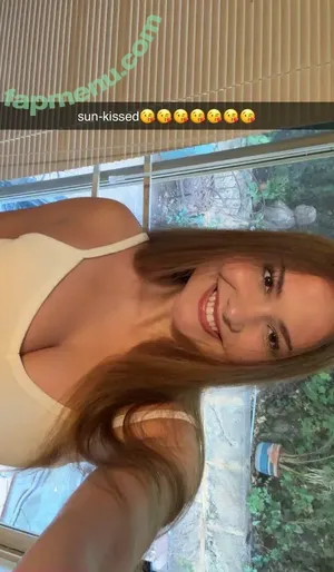 Ester Dobrik / esterrdobrik nude photo #0418