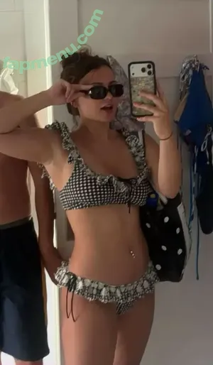 Ester Dobrik / esterrdobrik nude photo #0428