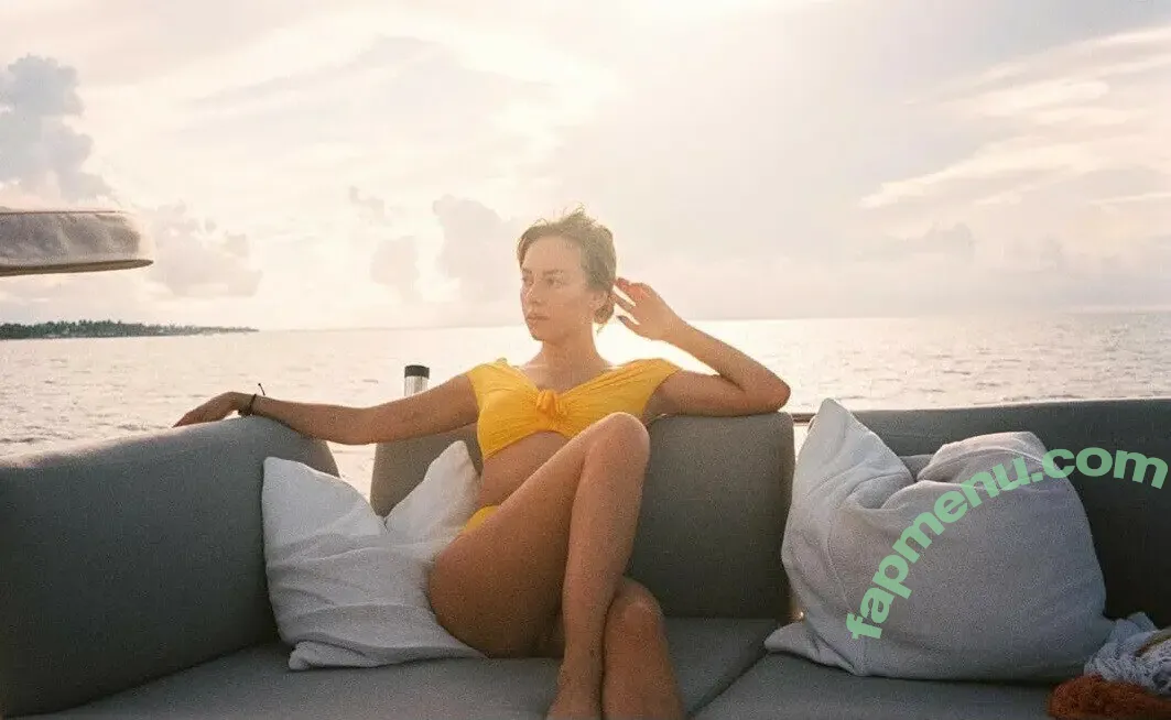 Ester Exposito nude photo #0382 (ester_exposito)