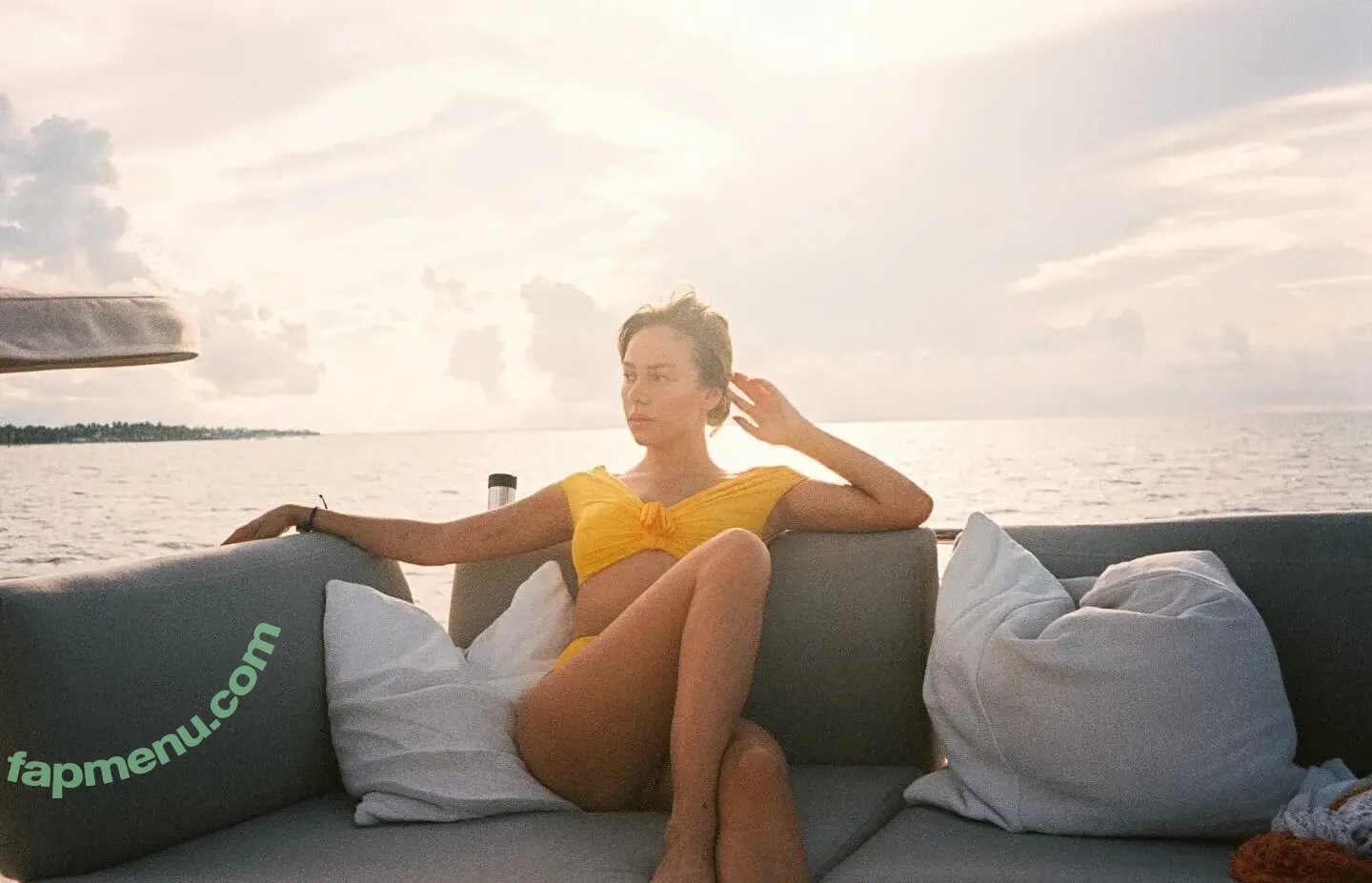 Ester Exposito nude photo #0386 (ester_exposito)