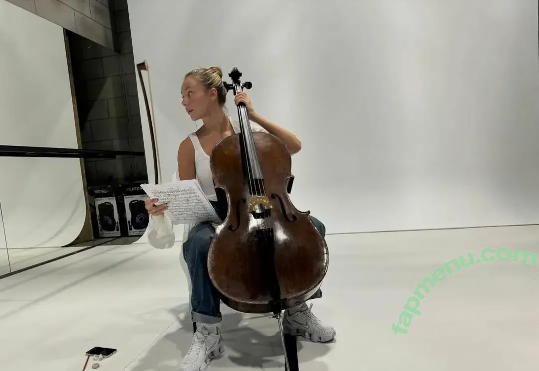 Ester Exposito nude photo #0393 (ester_exposito)