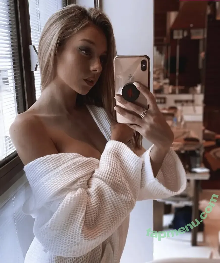Ester Expósito nude photo #0147 (ester_exposito / esterexpositto)
