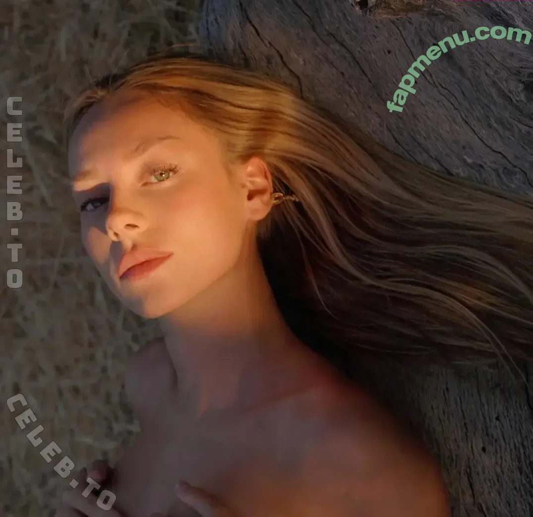 Ester Expósito nude photo #0331 (ester_exposito / esterexpositto)