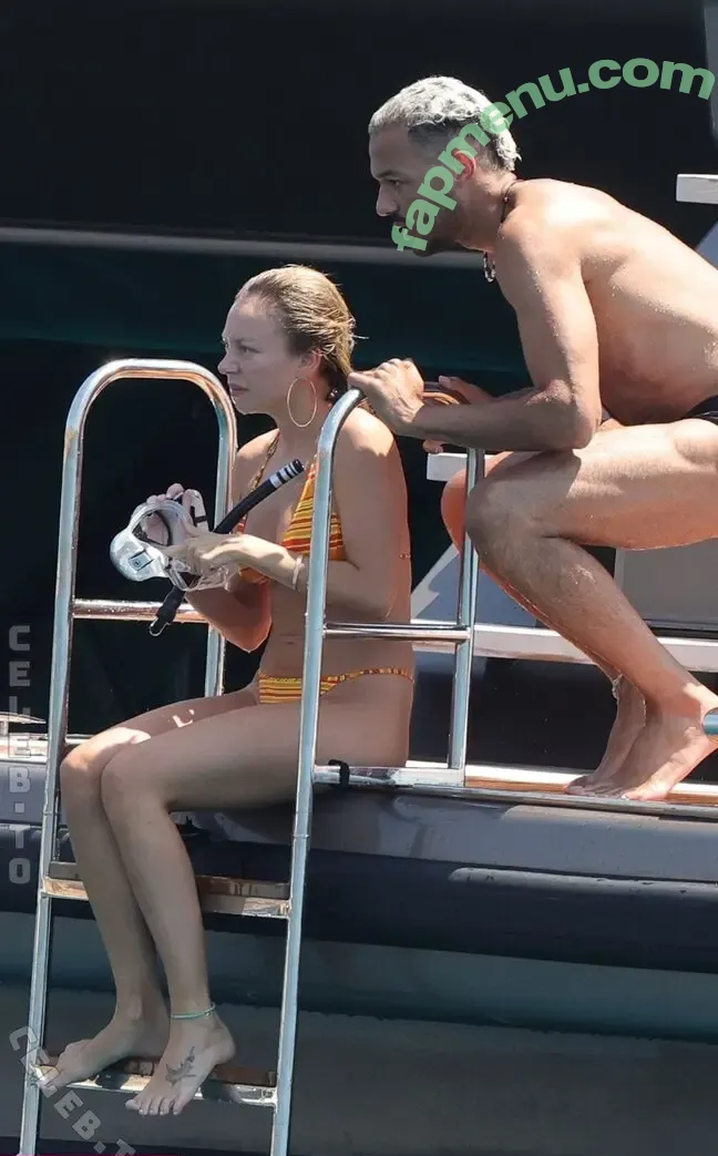 Ester Expósito nude photo #0334 (ester_exposito / esterexpositto)