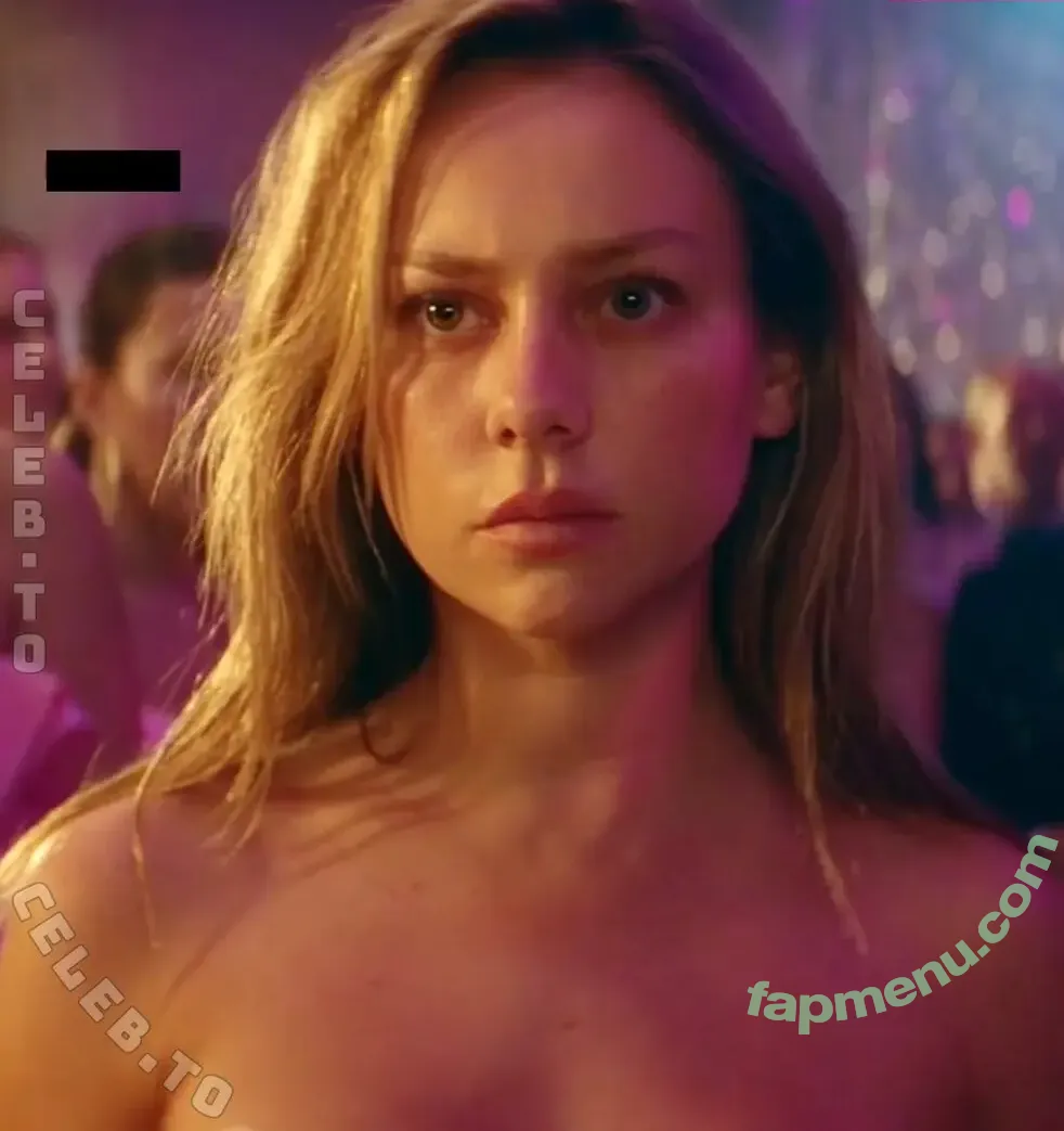 Ester Expósito nude photo #0338 (ester_exposito / esterexpositto)