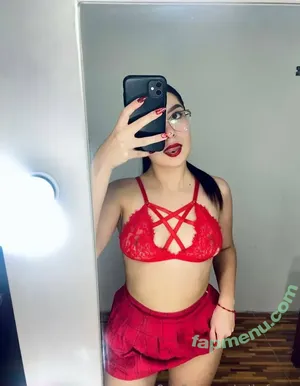 esthefanya / esthefaniahs nude photo #0032