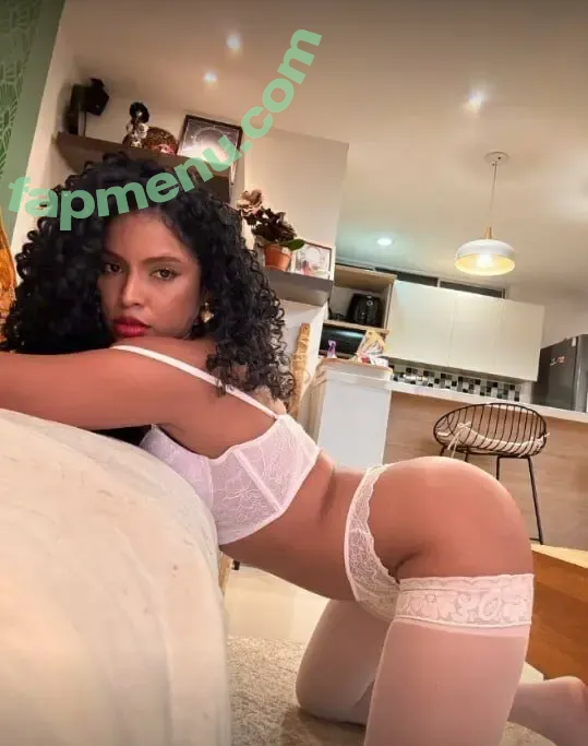 esthefanya nude photo #0068 (esthefaniahs)