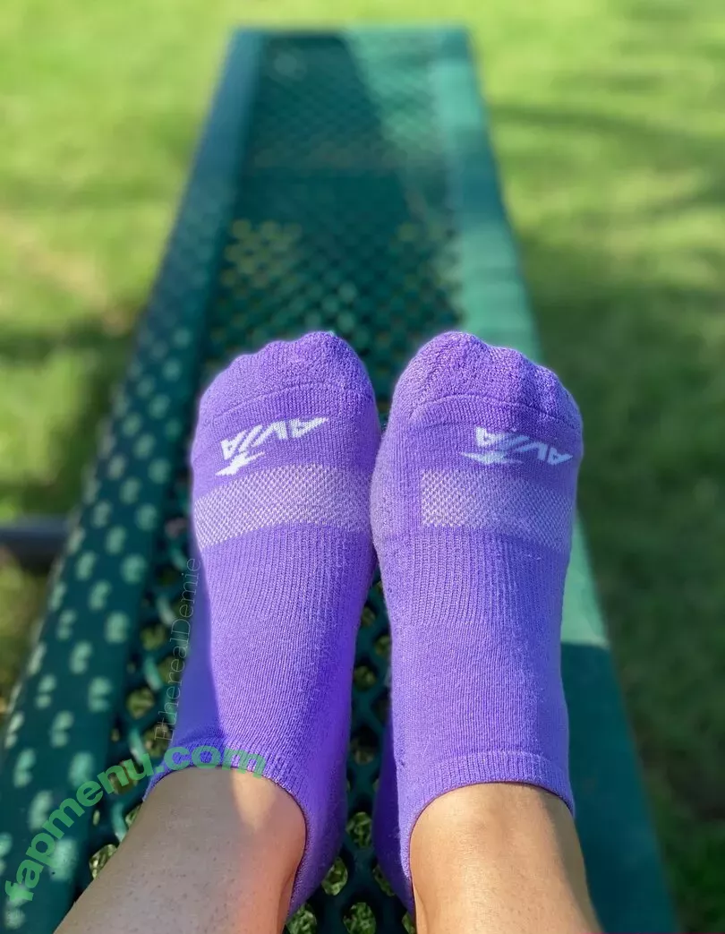 etherealdemie_feet nude photo #0016 (ohitsteddy)