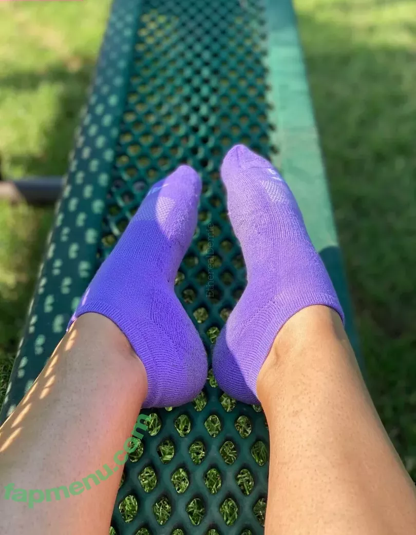 etherealdemie_feet nude photo #0020 (ohitsteddy)