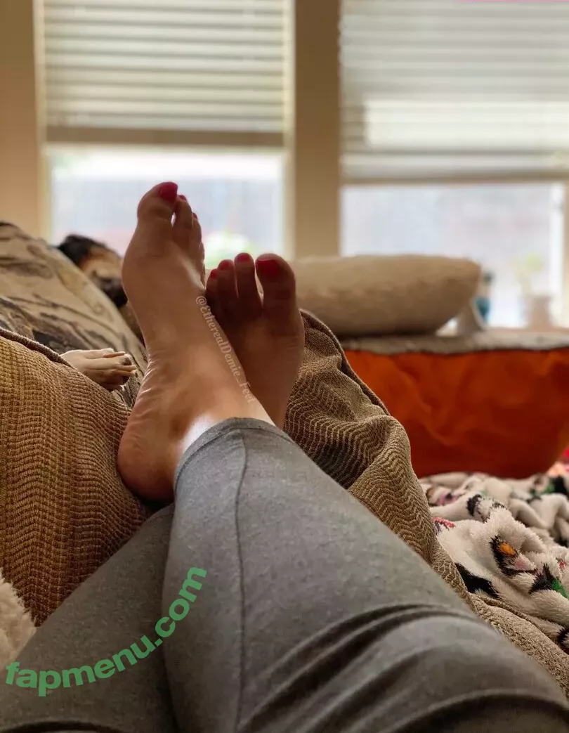etherealdemie_feet nude photo #0045 (ohitsteddy)