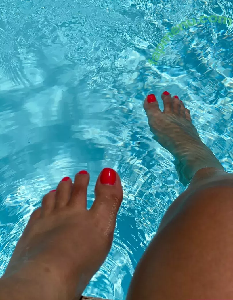 etherealdemie_feet nude photo #0063 (ohitsteddy)