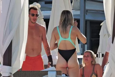 Eugenie Bouchard / Genie / geniebouchard nude photo #0048