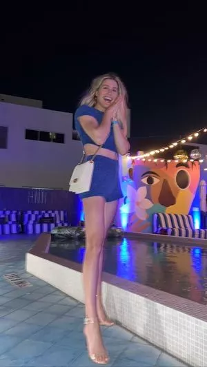 Eugenie Bouchard / Genie / geniebouchard nude photo #0073