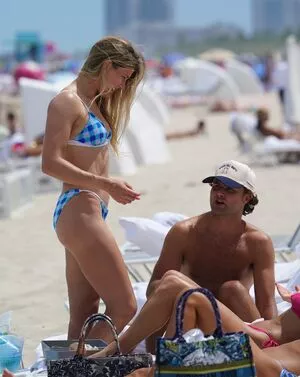 Eugenie Bouchard / Genie / geniebouchard nude photo #0099