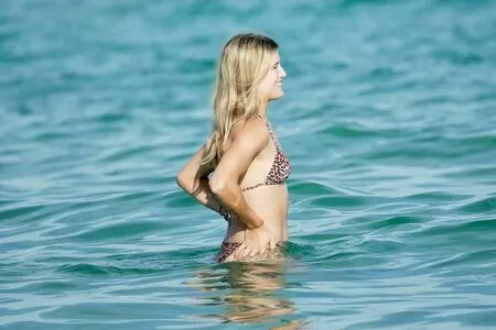 Eugenie Bouchard / Genie / geniebouchard nude photo #0108