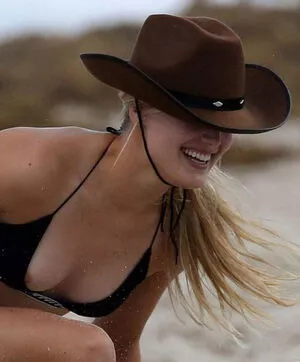 Eugenie Bouchard / Genie / geniebouchard nude photo #0424