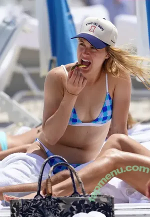 Eugenie Bouchard / Genie / geniebouchard nude photo #0568