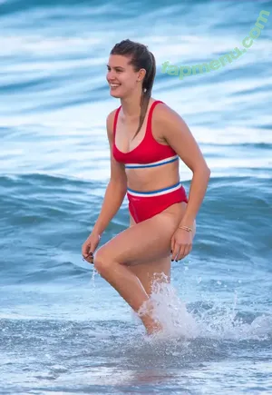 Eugenie Bouchard / Genie / geniebouchard nude photo #0582