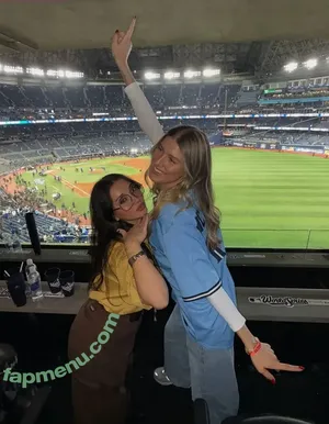 Eugenie Bouchard / Genie / geniebouchard nude photo #0695