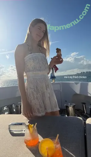 Eugenie Bouchard / geniebouchard nude photo #0725