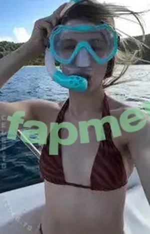 Eugenie Bouchard / geniebouchard nude photo #0793