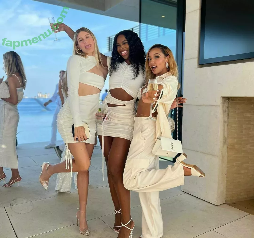 Eugenie Bouchard nude photo #0133 (geniebouchard)