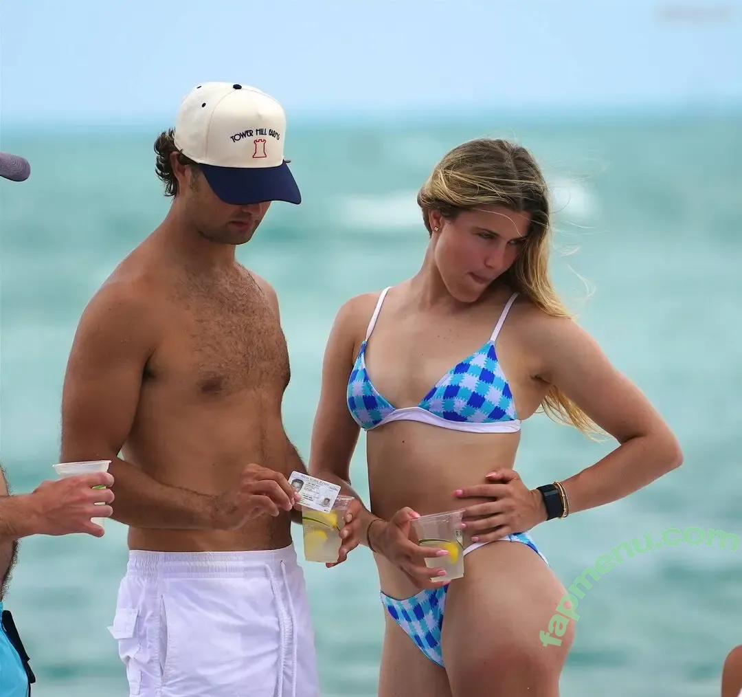 Eugenie Bouchard nude photo #0571 (Genie / geniebouchard)