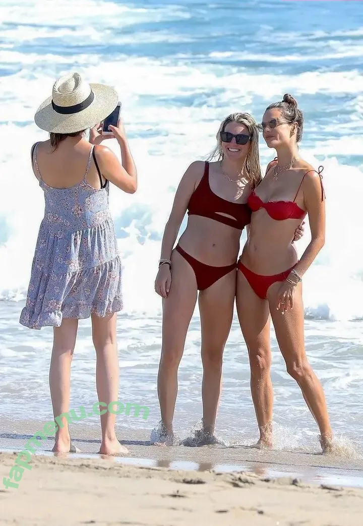 Eugenie Bouchard nude photo #0606 (Genie / geniebouchard)