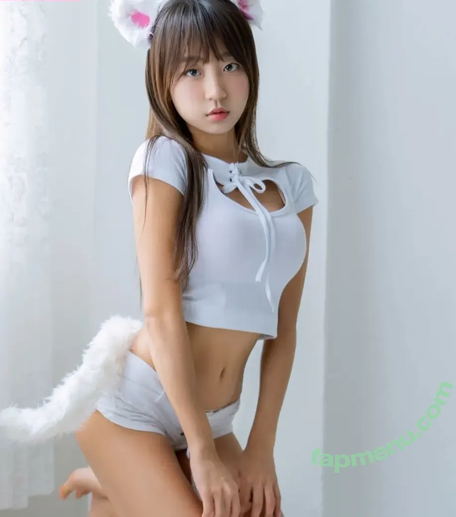 Eunji Pyoapple nude photo #0601 (djhenney / eunji / pyoapple)