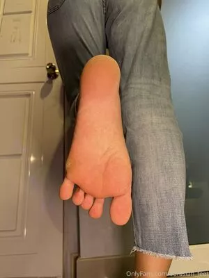 eurasian_feet / eurasian.feet nude photo #0122