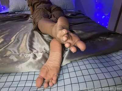 eurasian_feet / eurasian.feet nude photo #0214