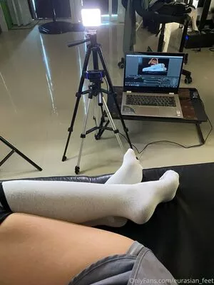 eurasian_feet / eurasian.feet nude photo #0218