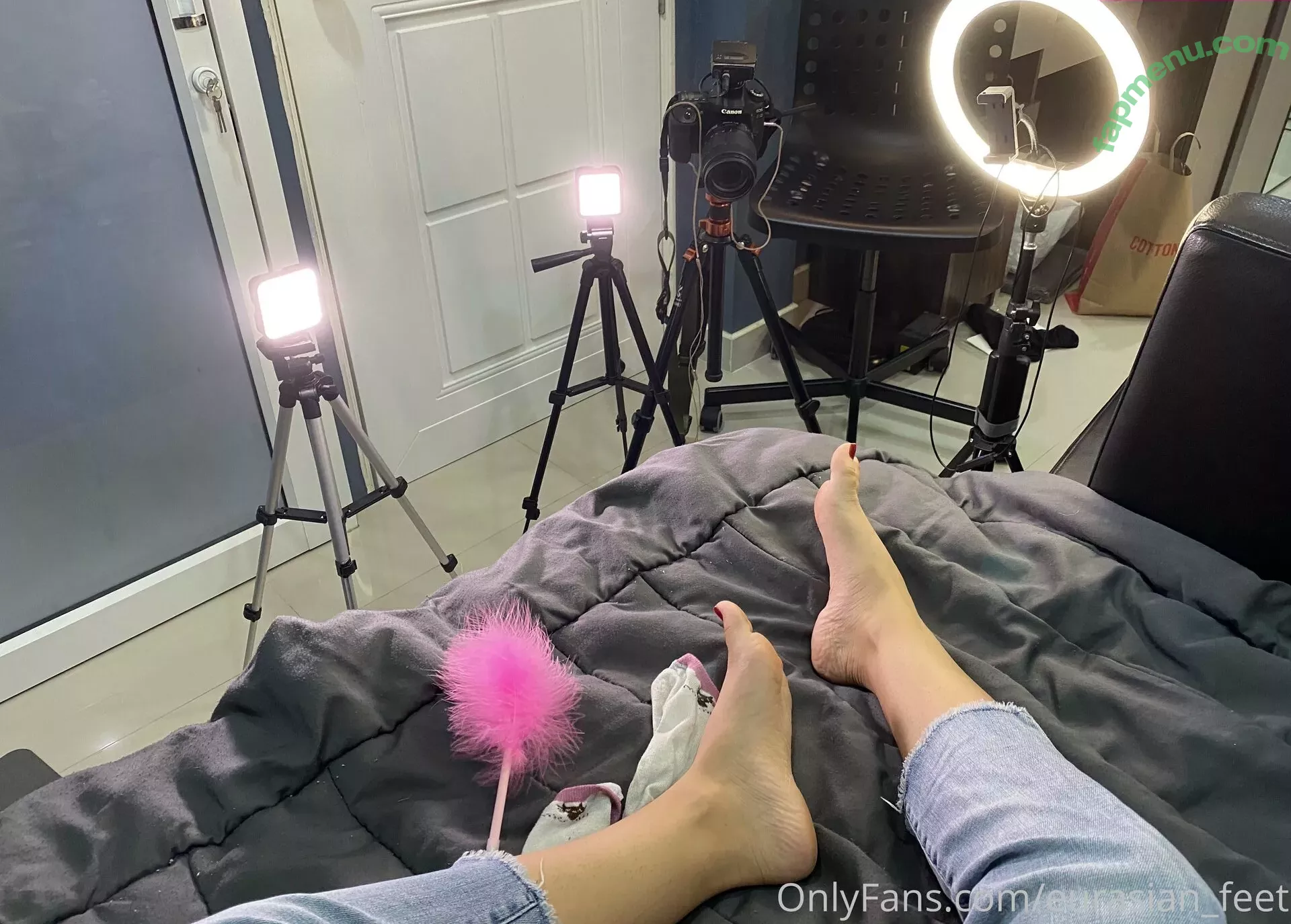 eurasian_feet nude photo #0210 (eurasian.feet)