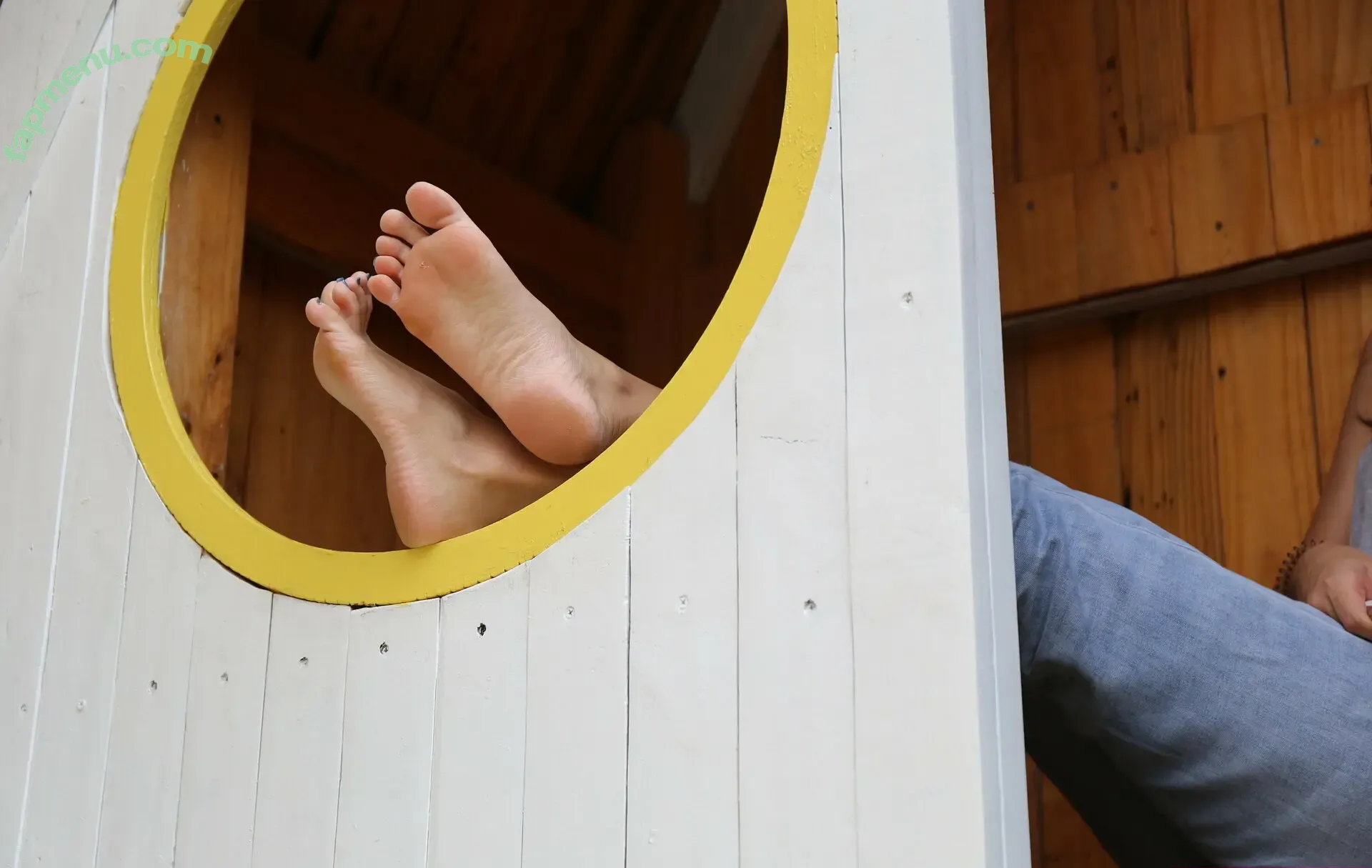 eurasian_feet nude photo #0530 (eurasian.feet)