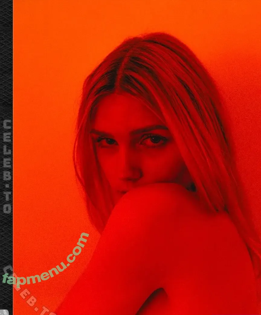 Eva Bloss nude photo #0014 (evabloss / evabloss_)