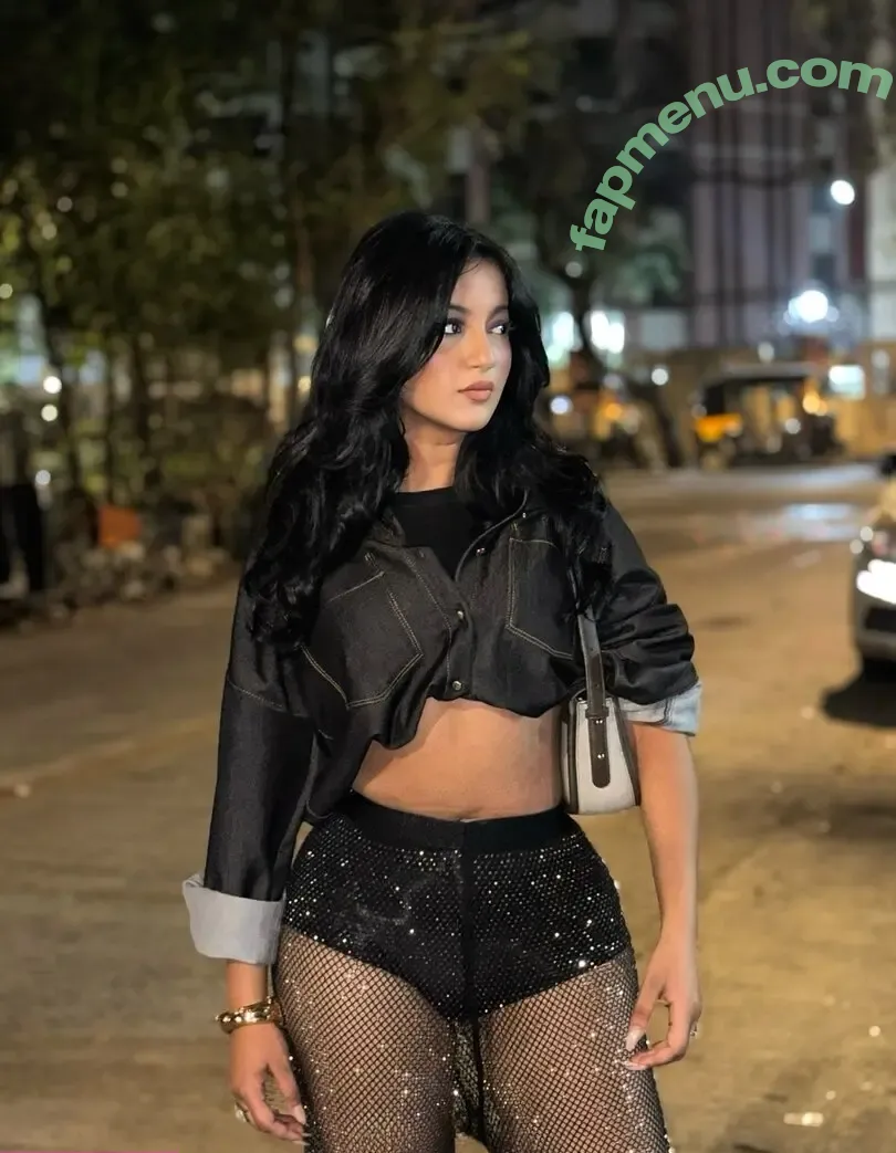 Eva Giri nude photo #0019 (evaaa.g__)