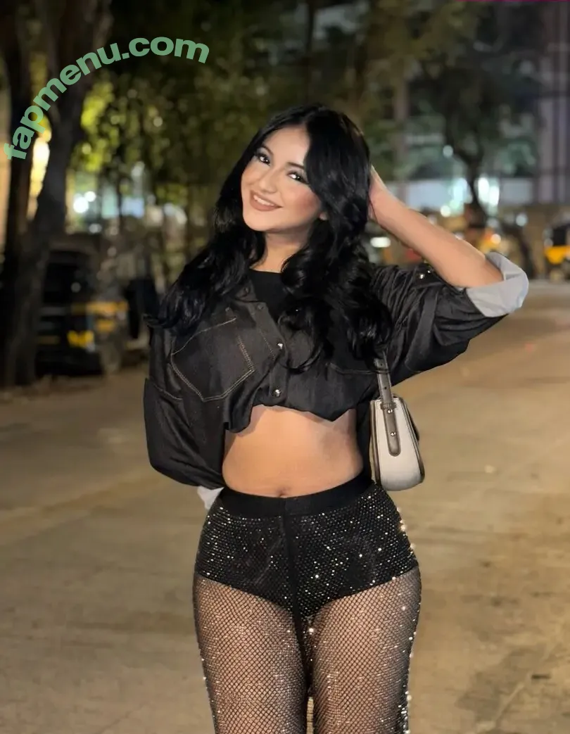 Eva Giri nude photo #0022 (evaaa.g__)