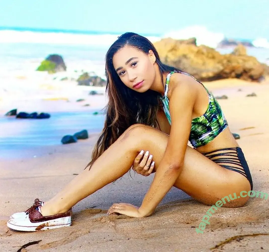 Eva Gutowski nude photo #0041 (MyLifeAsEva)